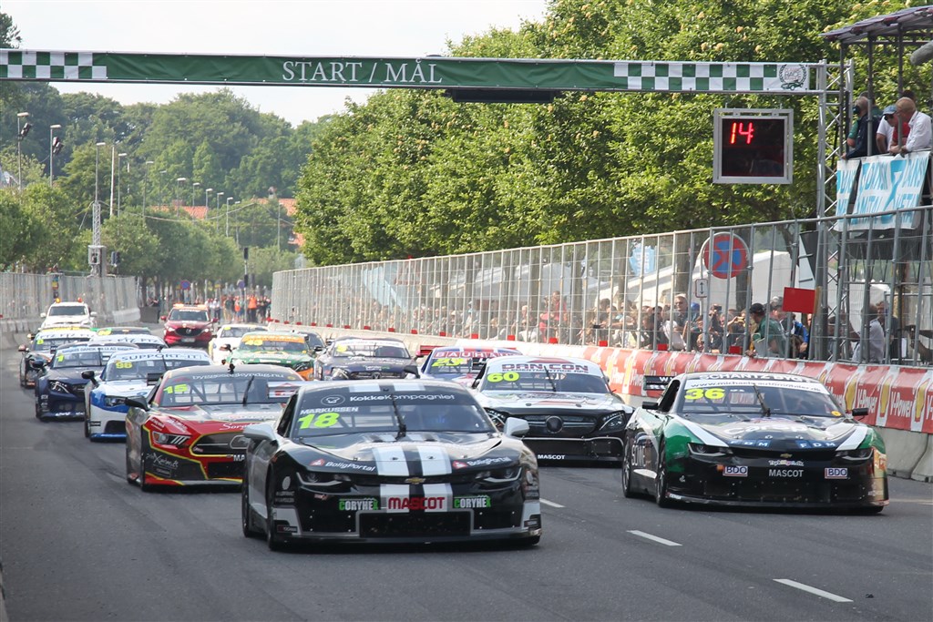 Michael Markussen (18) startede finalen fra pole position, men Dennis Lind (60) blev vinderen
(Foto: Henning Smed)